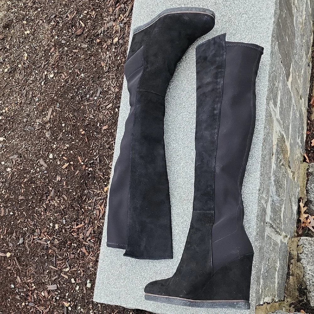 Stuart Weitzman Elegant Black Suede Women's Boots 7 M